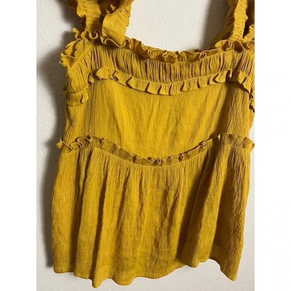Yellow Ruffle Sleeveless Blouse Top Size L‎ Square Neck Summer Flirty - Picture 3 of 6